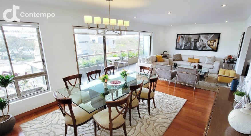 Venta amplio y moderno duplex con piscina en Chacarilla Surco
