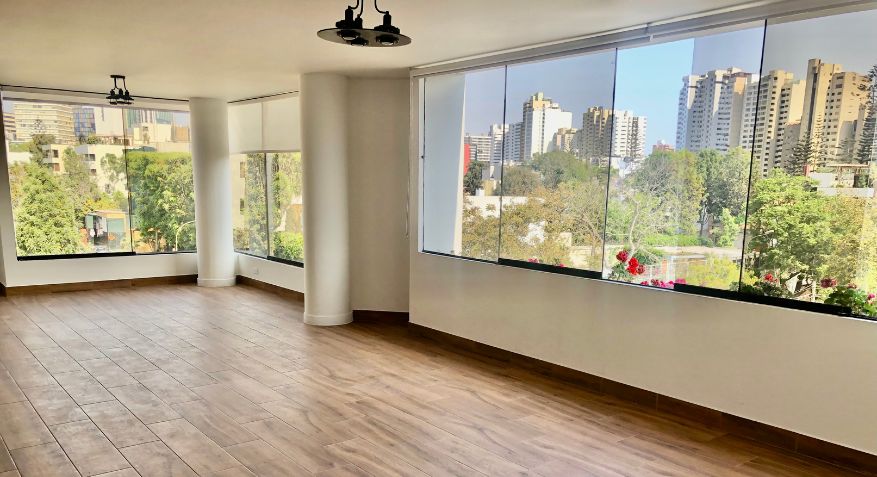 Amplio departamento en venta súper iluminado ubicado en San Isidro