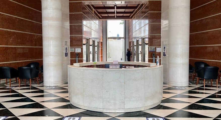 Venta o alquiler de oficina Corporativa Edificio XXI ubicaada en San Isidro