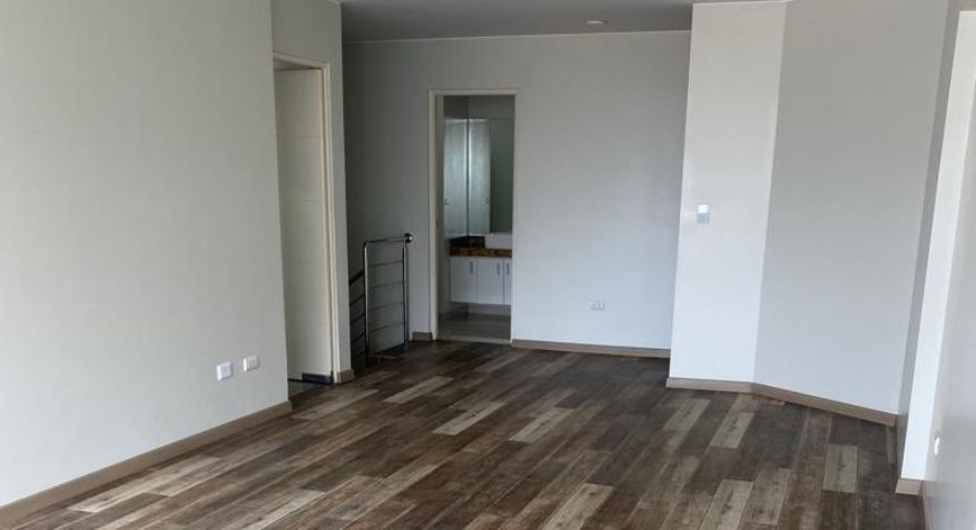Venta moderno dúplex estreno ubicado en Magdalena límite con San Isidro 
